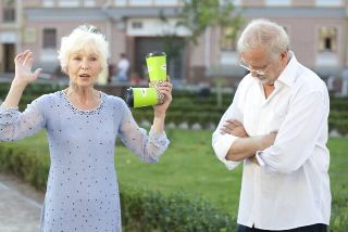 結婚30年目で夫の浮気が発覚｜定年退職前後に旦那が不倫する理由