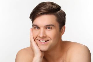 夫の年齢は？年代別男性の浮気の兆候・特徴と対処法