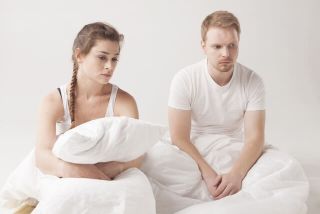 EDの夫が他の女と浮気！？旦那の妻だけEDの理由と不倫の対処法