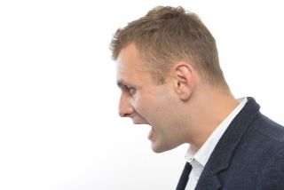 妻の浮気が許せない！気持ちの整理と嫁や不倫相手への制裁方法は？