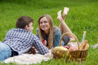 妻が友人と浮気していた！？意外と多い嫁と友達の不倫