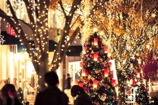 夫や妻の浮気は忘年会・クリスマス・大晦日に多い|12月の不倫